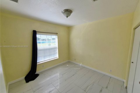 Adosado en alquiler en Pompano Beach, Florida, 3 dormitorios, 123.75 m2 № 1951940 - foto 13
