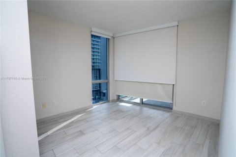 Condo in Miami, Florida, 3 bedrooms  № 1874613 - photo 9