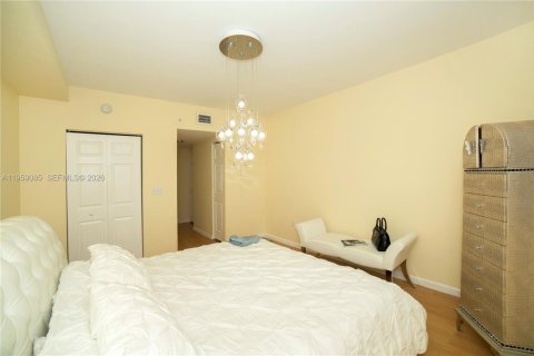 Copropriété à louer à Sunny Isles Beach, Floride: 2 chambres, 103.68 m2 № 2023575 - photo 26