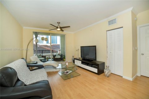 Copropriété à louer à Sunny Isles Beach, Floride: 2 chambres, 103.68 m2 № 2023575 - photo 4