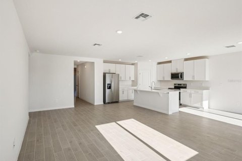 House in Parrish, Florida 4 bedrooms, 203.73 sq.m. № 2212639 - photo 2
