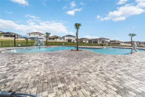 Villa ou maison à vendre à Davenport, Floride: 5 chambres, 288.55 m2 № 2285622 - photo 6