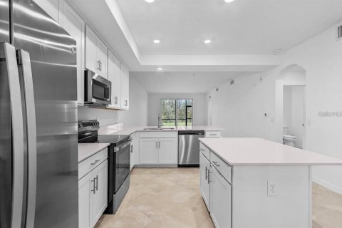 Condo in Punta Gorda, Florida, 2 bedrooms № 2393774 - photo 11