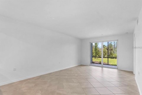 Condo in Punta Gorda, Florida, 2 bedrooms № 2393774 - photo 16