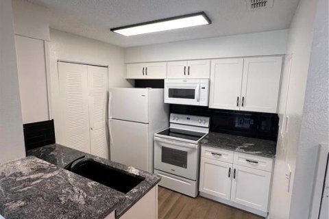 Studio in the Condo in Orlando, Florida  № 2390926 - photo 7