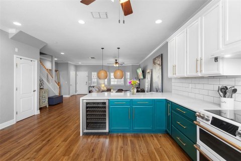 Townhouse in Clermont, Florida 3 bedrooms, 164.62 sq.m. № 1760116 - photo 9