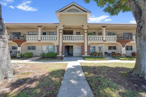 Condo à Clearwater, Floride, 2 chambres № 2166245