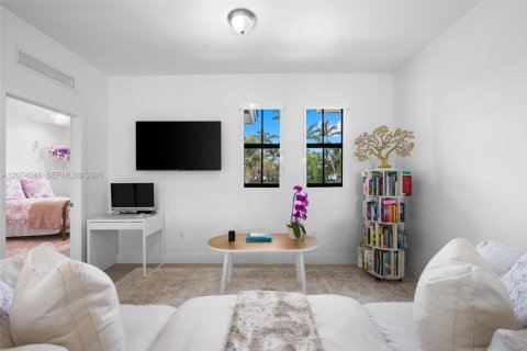 Villa ou maison à vendre à Palmetto Bay, Floride: 5 chambres, 328.22 m2 № 2311443 - photo 20