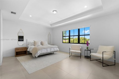 Villa ou maison à vendre à Palmetto Bay, Floride: 5 chambres, 328.22 m2 № 2311443 - photo 22