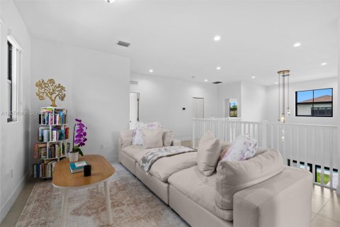 Villa ou maison à vendre à Palmetto Bay, Floride: 5 chambres, 328.22 m2 № 2311443 - photo 21