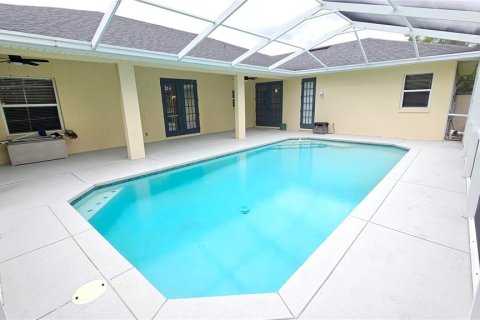 House in Winter Haven, Florida 3 bedrooms, 231.42 sq.m. № 1900216 - photo 30