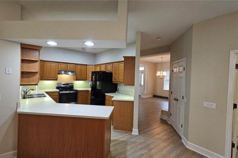House in Winter Haven, Florida 3 bedrooms, 231.42 sq.m. № 1900216 - photo 21