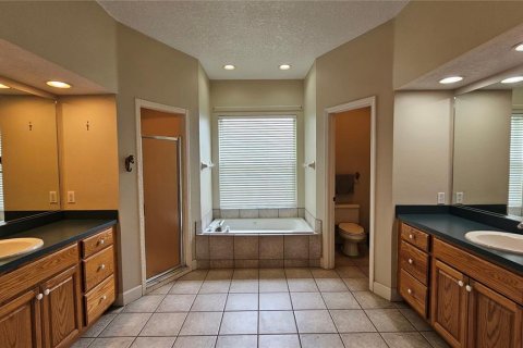 House in Winter Haven, Florida 3 bedrooms, 231.42 sq.m. № 1900216 - photo 14
