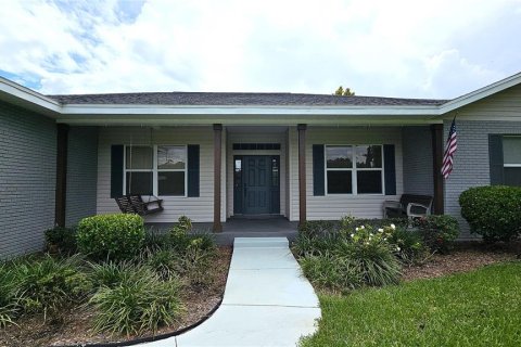 House in Winter Haven, Florida 3 bedrooms, 231.42 sq.m. № 1900216 - photo 5
