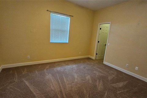 House in Winter Haven, Florida 3 bedrooms, 231.42 sq.m. № 1900216 - photo 25