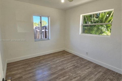 Купить виллу или дом в Холливуд, Флорида 3 спальни, 111.48м2, № 1998790 - фото 11