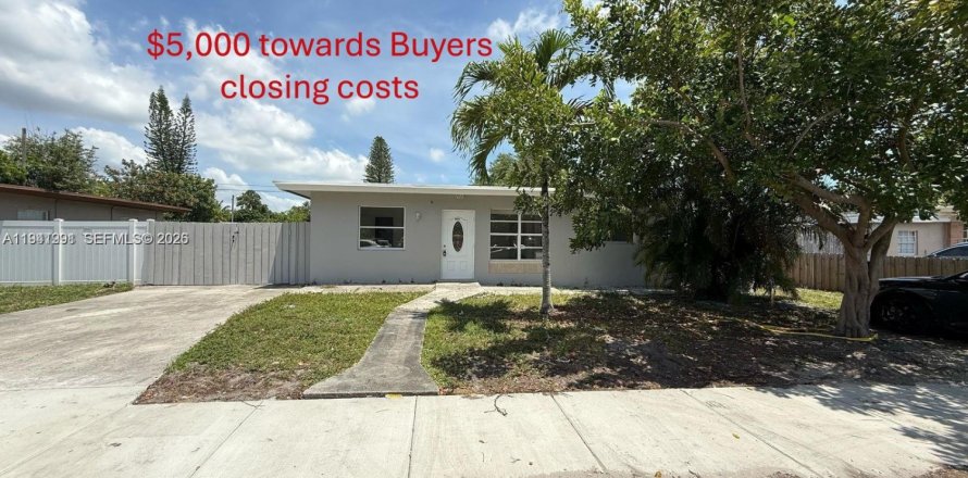 Дом в Холливуд, Флорида 3 спальни, 111.48м2 № 1998790