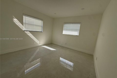 Villa ou maison à louer à Hallandale Beach, Floride: 3 chambres, 73.86 m2 № 2019763 - photo 5