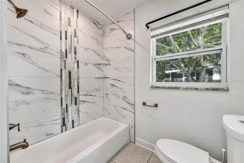 Casa en venta en Tampa, Florida, 4 dormitorios, 146.6 m2 № 1873595 - foto 24
