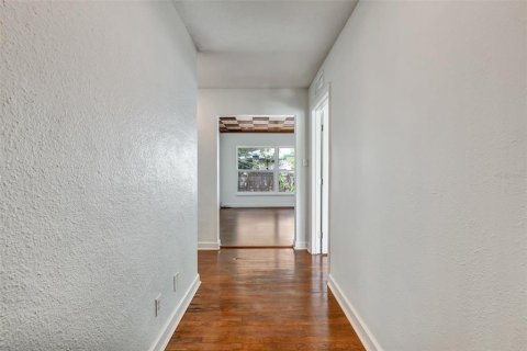 Casa en venta en Tampa, Florida, 4 dormitorios, 146.6 m2 № 1873595 - foto 6