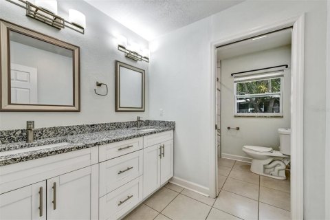 Casa en venta en Tampa, Florida, 4 dormitorios, 146.6 m2 № 1873595 - foto 23
