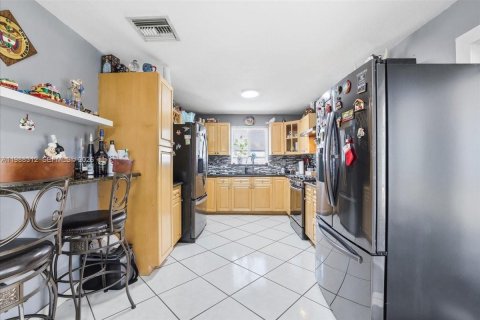 Villa ou maison à vendre à Miami, Floride: 3 chambres, 132.85 m2 № 2051790 - photo 27