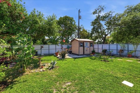 Купить виллу или дом в Майами, Флорида 3 спальни, 132.85м2, № 2051790 - фото 12