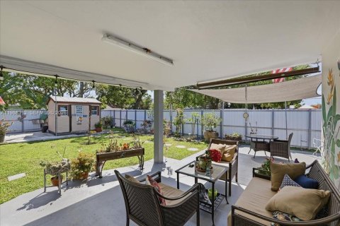 Купить виллу или дом в Майами, Флорида 3 спальни, 132.85м2, № 2051790 - фото 6