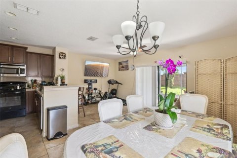 Touwnhouse à vendre à Longwood, Floride: 3 chambres, 127.18 m2 № 2398451 - photo 8