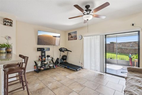 Touwnhouse à vendre à Longwood, Floride: 3 chambres, 127.18 m2 № 2398451 - photo 2