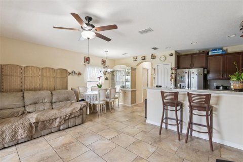 Touwnhouse à vendre à Longwood, Floride: 3 chambres, 127.18 m2 № 2398451 - photo 5
