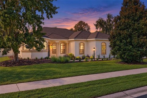 Casa en Ocala, Florida 3 dormitorios, 191.94 m2 № 2419085