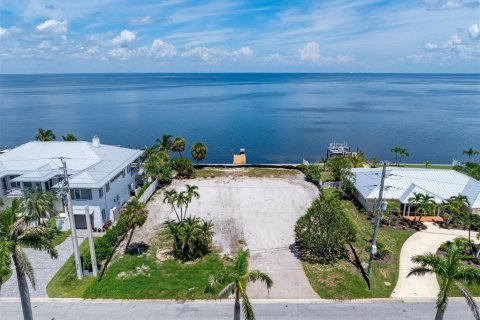 Land in Holmes Beach, Florida № 1918586 - photo 1