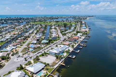 Land in Holmes Beach, Florida № 1918586 - photo 10