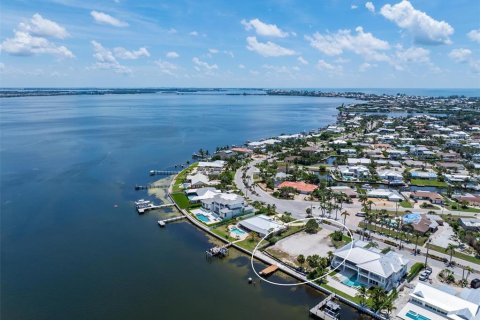 Land in Holmes Beach, Florida № 1918586 - photo 11