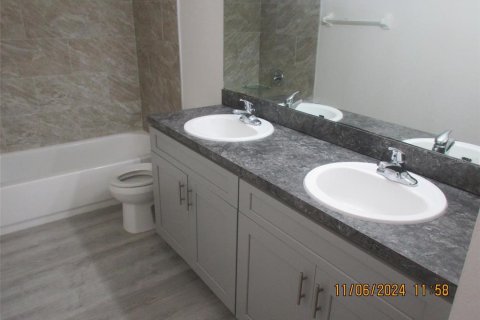 Condo in Kissimmee, Florida, 3 bedrooms  № 1767207 - photo 11