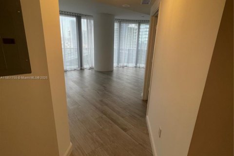 Condo in Miami, Florida, 2 bedrooms  № 1871508 - photo 9