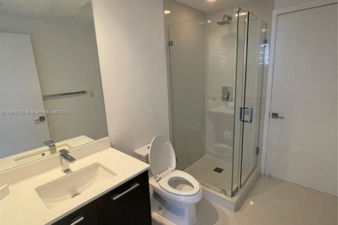 Condo in Miami, Florida, 2 bedrooms  № 1871508 - photo 11