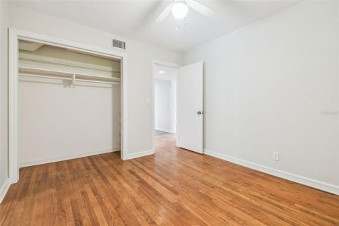 House in Plant City, Florida 4 bedrooms, 166.3 sq.m. № 1804631 - photo 28