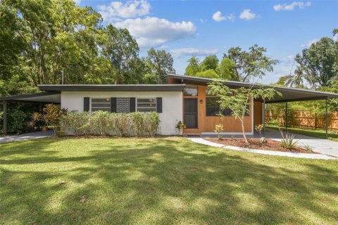 House in Plant City, Florida 4 bedrooms, 166.3 sq.m. № 1804631 - photo 1