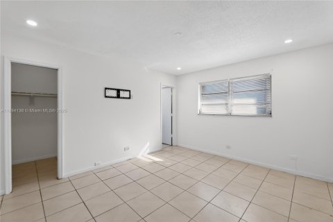 Снять в аренду виллу или дом в Плантация, Флорида 4 спальни, 292.83м2, № 1951254 - фото 19