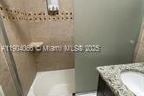 Casa en venta en West Palm Beach, Florida, 3 dormitorios, 106.65 m2 № 1967079 - foto 20