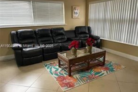 Casa en venta en West Palm Beach, Florida, 3 dormitorios, 106.65 m2 № 1967079 - foto 18