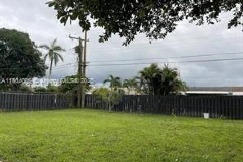 Casa en venta en West Palm Beach, Florida, 3 dormitorios, 106.65 m2 № 1967079 - foto 9