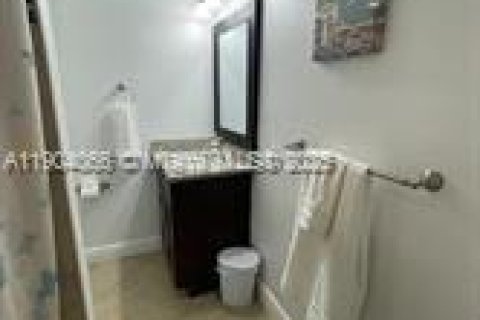 Casa en venta en West Palm Beach, Florida, 3 dormitorios, 106.65 m2 № 1967079 - foto 28