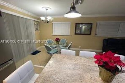 Casa en venta en West Palm Beach, Florida, 3 dormitorios, 106.65 m2 № 1967079 - foto 19