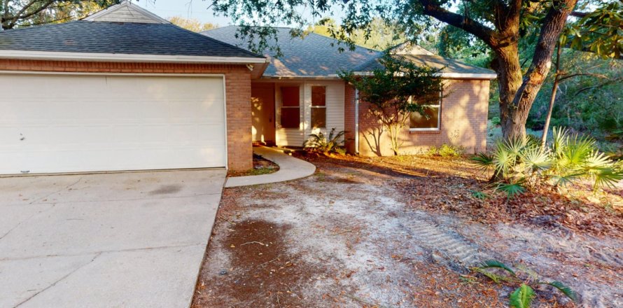 House in Navarre, Florida 3 bedrooms, 126.44 sq.m. № 590467