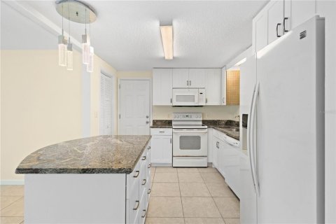 House in Venice, Florida 2 bedrooms, 102.94 sq.m. № 1907513 - photo 7