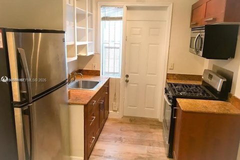 Apartamento en alquiler en Miami Beach, Florida, 39.48 m2 № 2006982 - foto 3