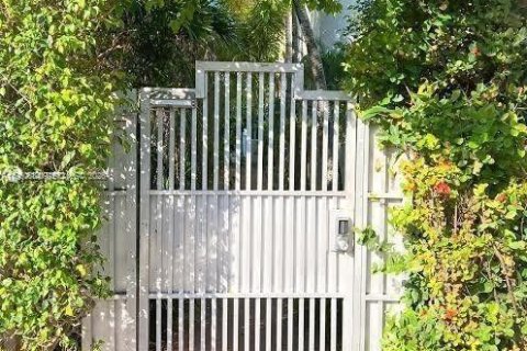 Apartamento en alquiler en Miami Beach, Florida, 39.48 m2 № 2006982 - foto 10